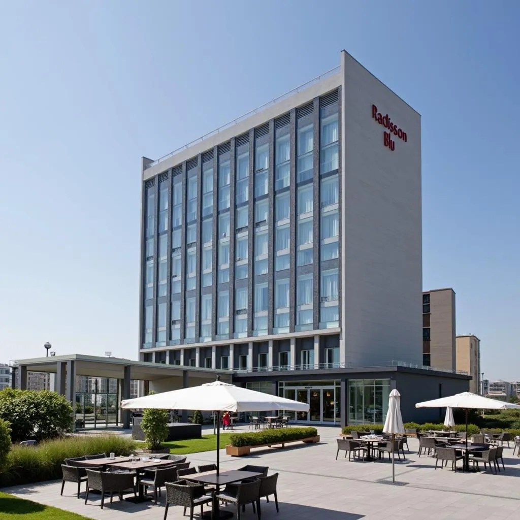 Radisson Blu Vienna Airport Hotel: Modern Design and Airport Convenience