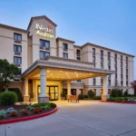 Exterior view of the Westin San Francisco Airport